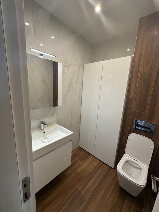 Дава се под наем Тристаен апартамент в София, Кръстова вада - 97 кв.м за 700 € - Снимка #7