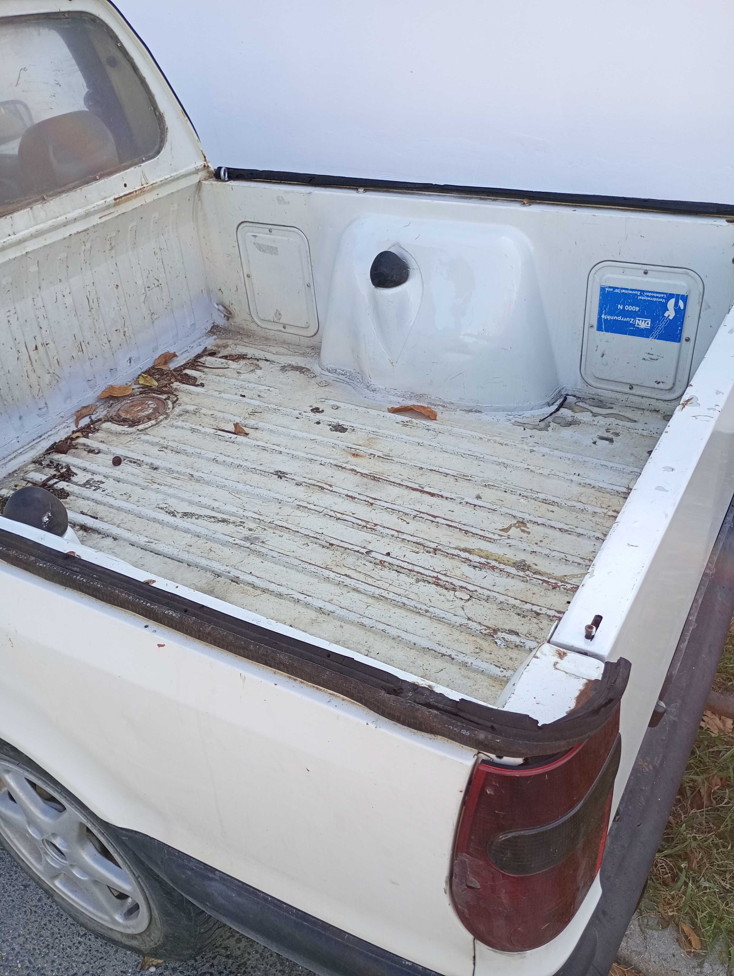Продавам пикап vw caddy