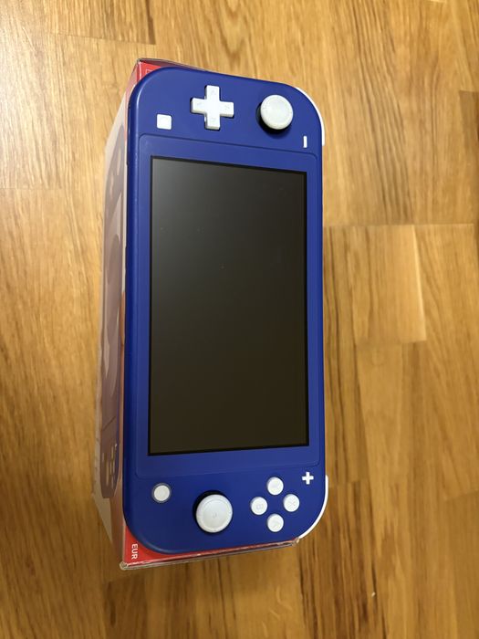 Nintendo Switch Lite în stare impecabila