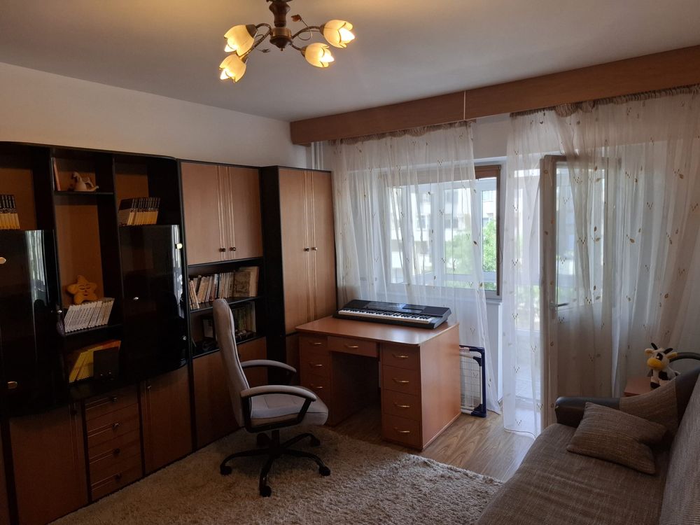 Inchiriez apartament in centru langa Universitate