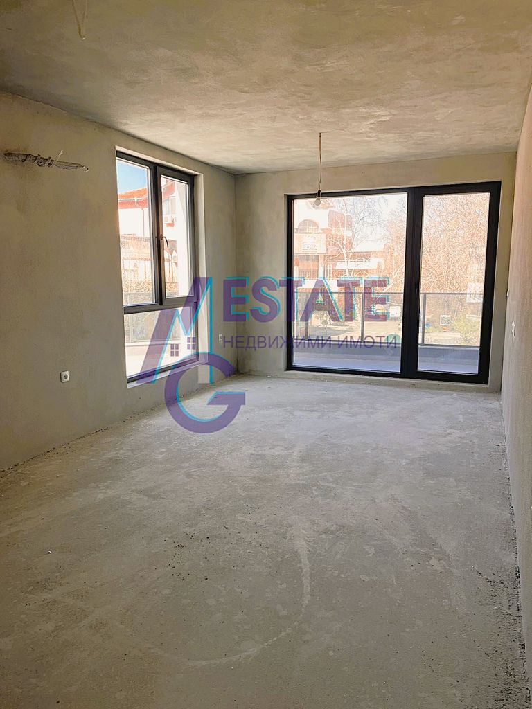 Продава се Двустаен апартамент в Царево - 64 кв.м за 1797 €/кв.м - Снимка #3