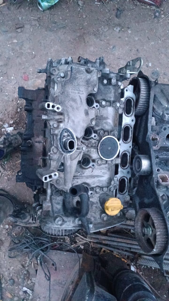 Ларгус рено матор16клап по запчастями