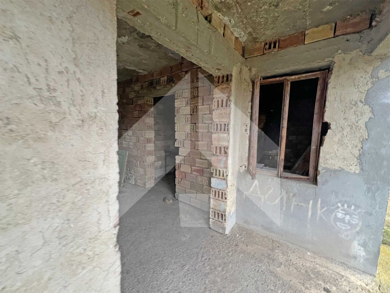 Продава се Къща в с. Цани Гинчево, Област Шумен - 90 кв.м за 210 €/кв.м - Снимка #17