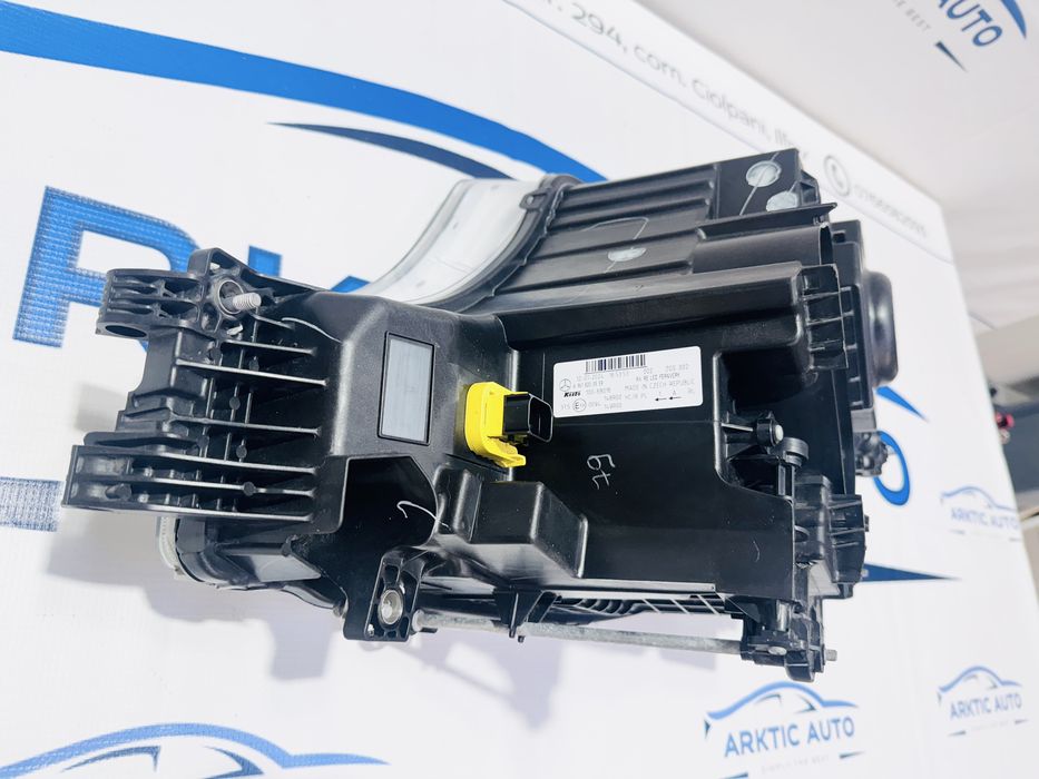 Far dreapta led Mercedes Actros dupa 2020 cod A9618200959
