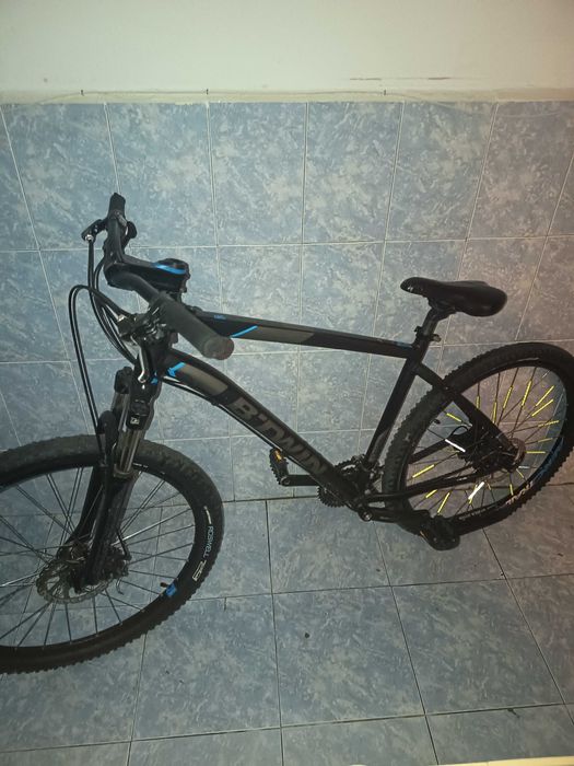 Vând bicicletă rock Rider 520