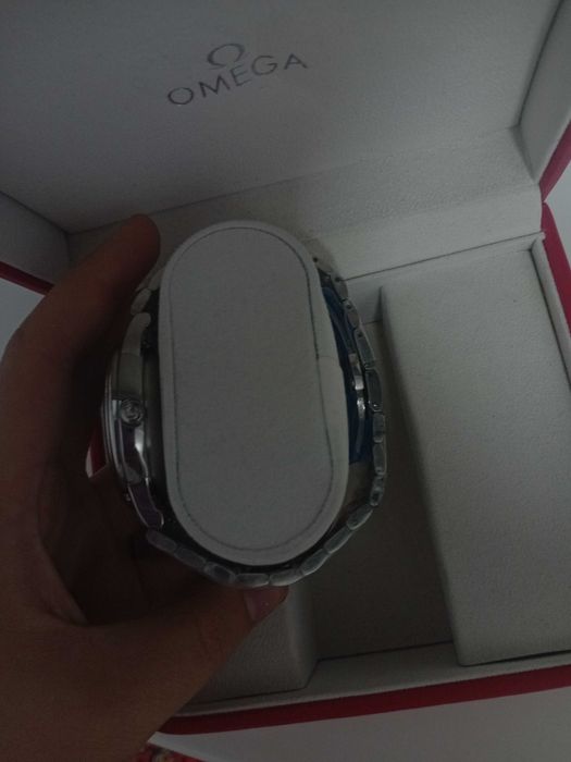 Мужские часы от OMEGA