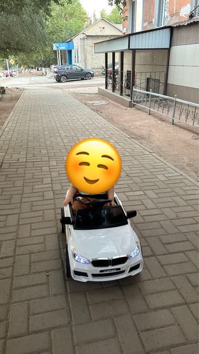 Продаю детский электрокар.