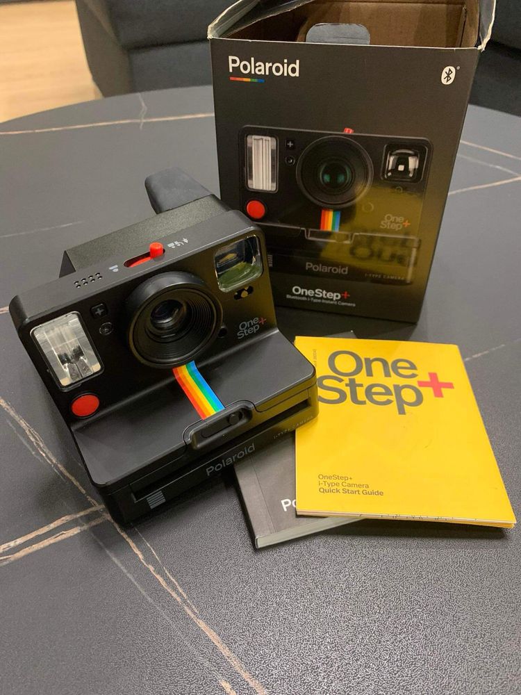 Инстантна фото камера Polaroid Originals OneStep +