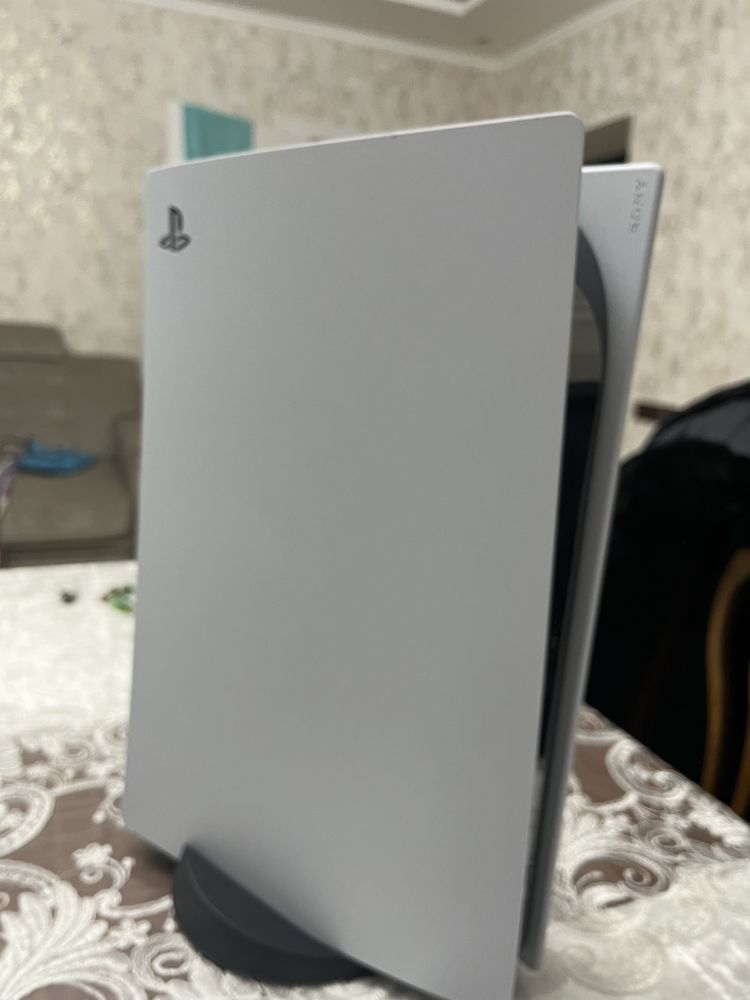 Продаю Playstation 5