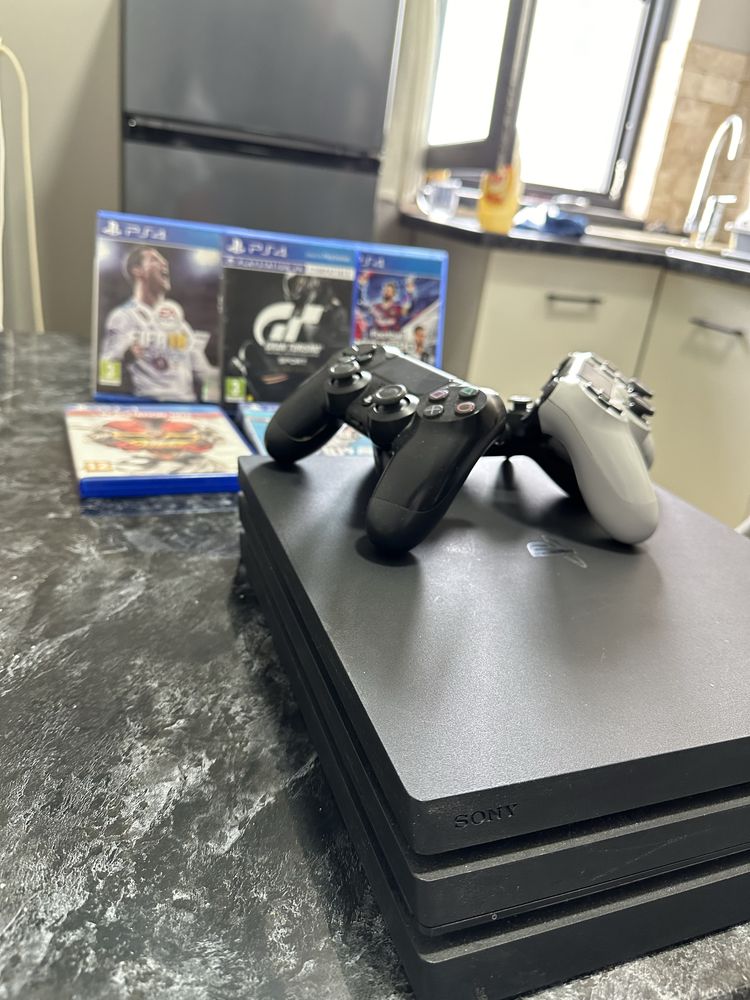 Playstation 4 pro 1 tb