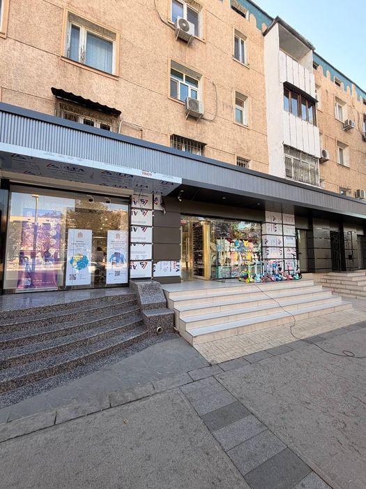 Аренда нежилого помещения. Метро Айбек. Площадь: 80 м² комнат 3