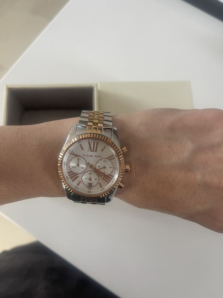 Часовник Michael kors