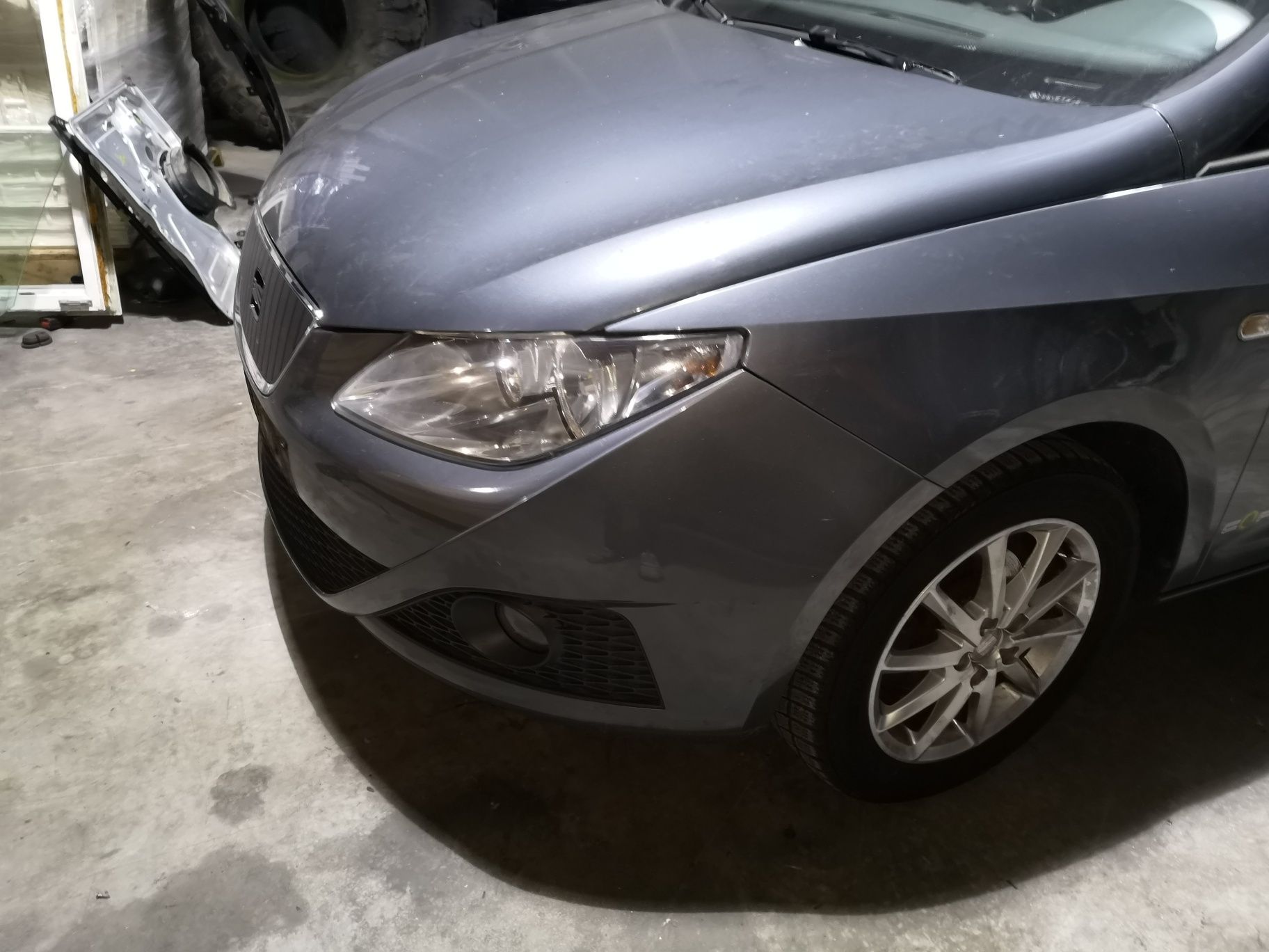 Capota bara fata far aripa tragere seat ibiza 2011 1.2 tdi cfw