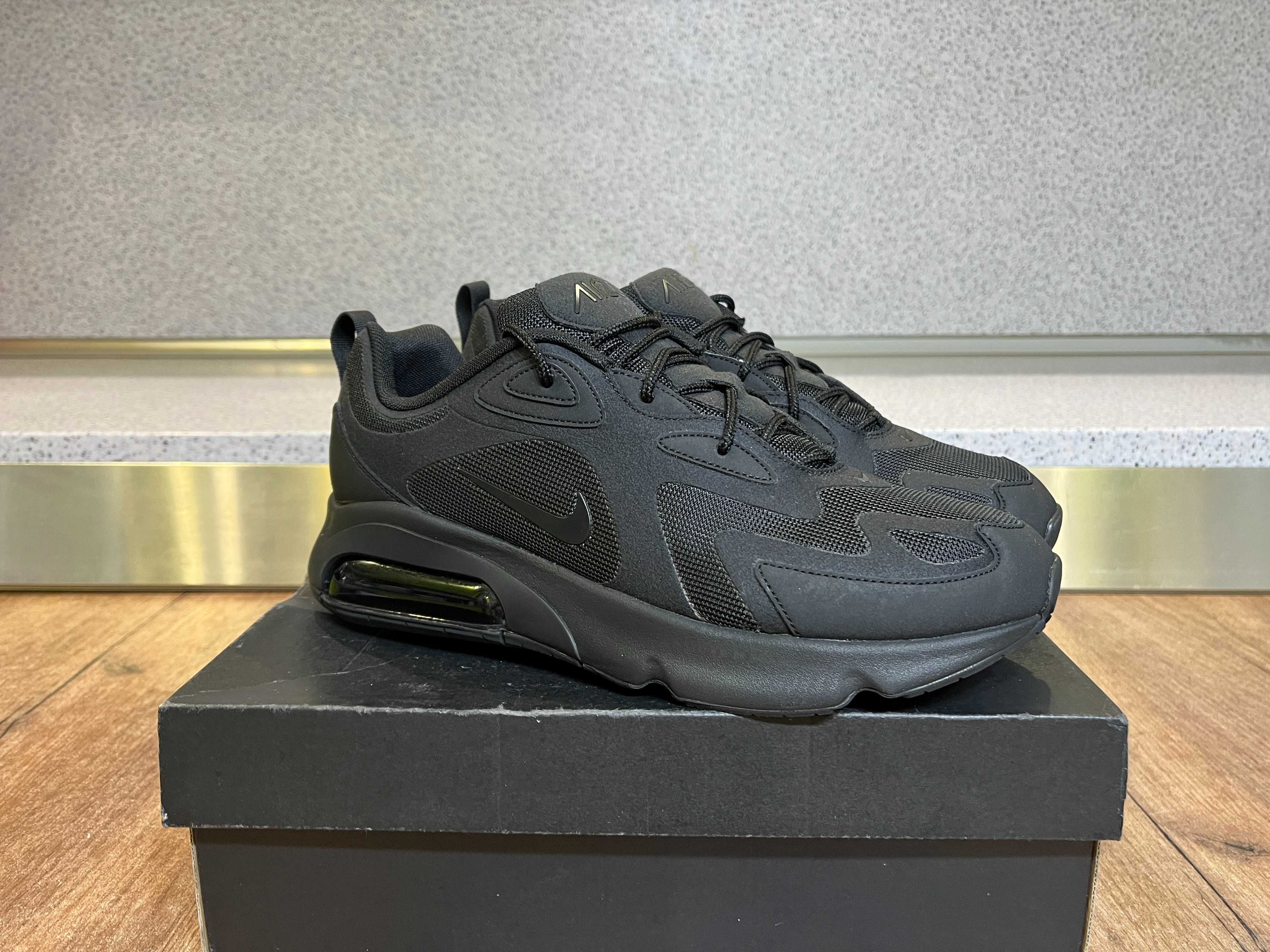 ОРИГИНАЛНИ *** Nike Air Max 200 / Triple Black