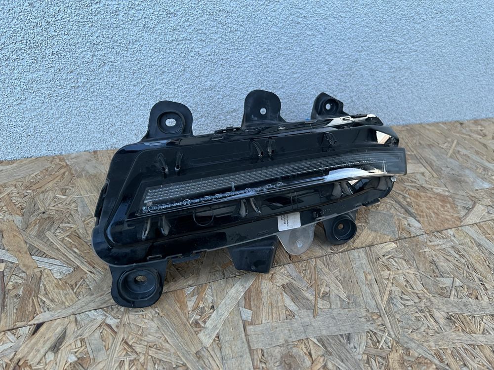 Proiector DRL DayLight LED dreapta Peugeot 3008 5008 II Facelift 2020+