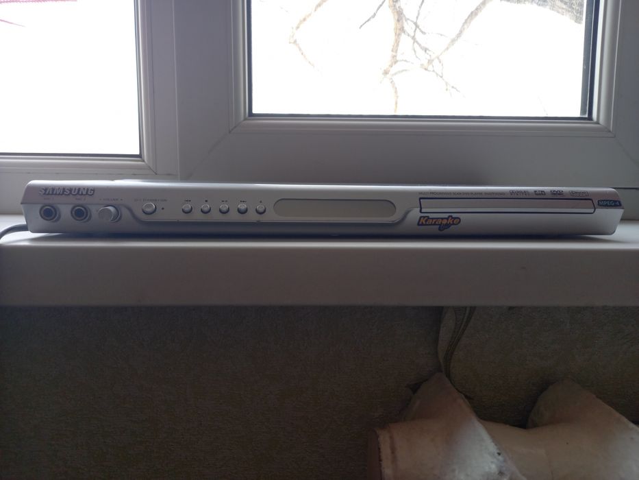 Продам дивиди в хорошем состоянии