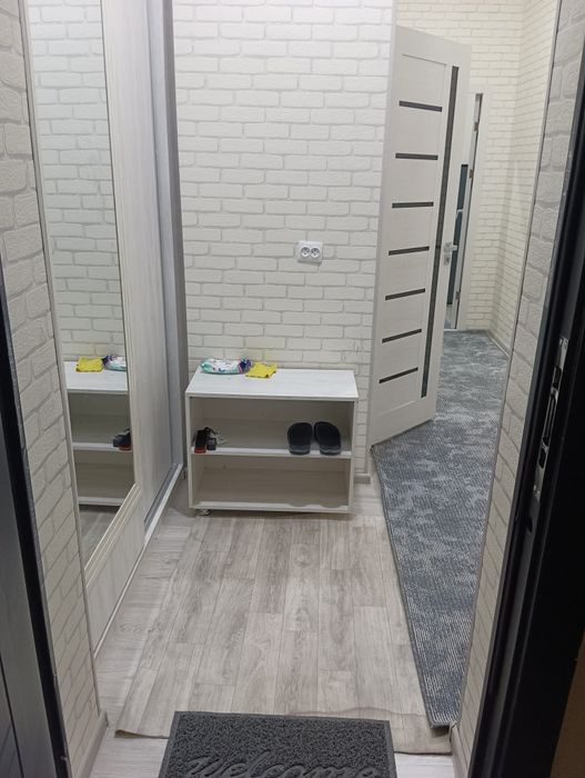 Продается 1-комнатная квартира, переделанная в 2-комнатную