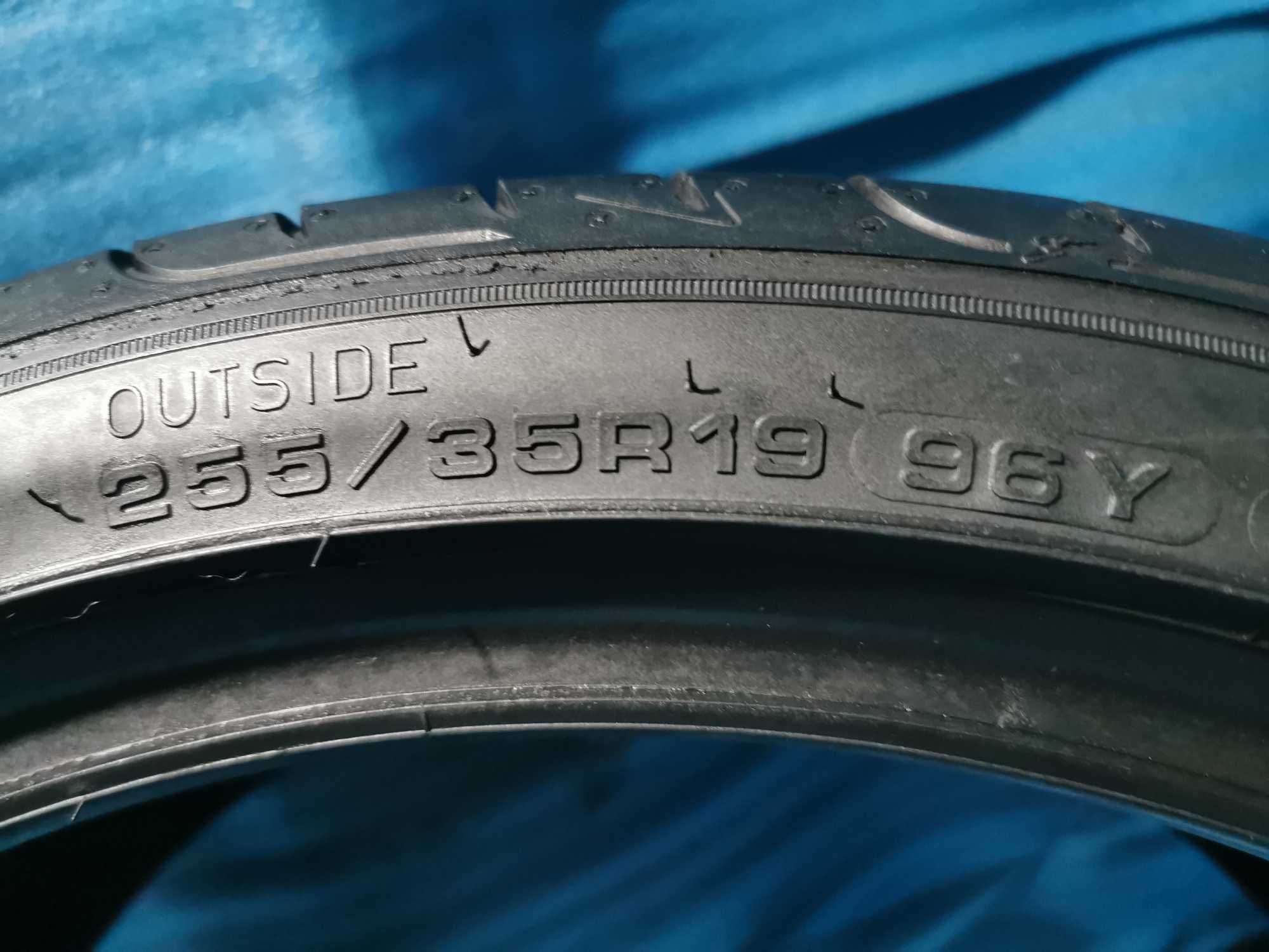 anvelope vara runflat 225 40 19  - 255 35 19 goodyear 4 buc