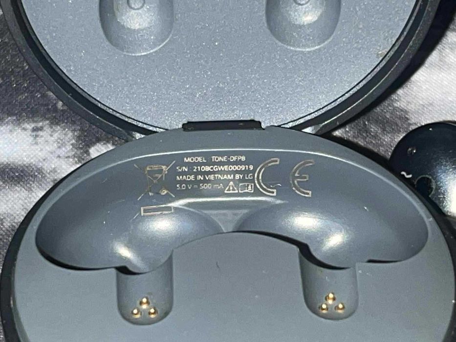 Безжични слушалки LG Tone Free DFP8, In-Ear, Bluetooth,