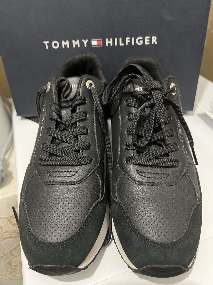 Tommy Hilfiger,marimea 37