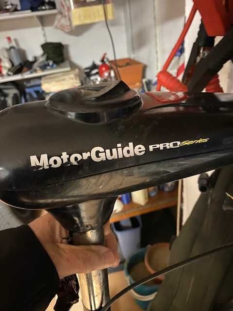 Motor electric MOTOR GUIDE 70 lbs 24V cu sonar EAGLE