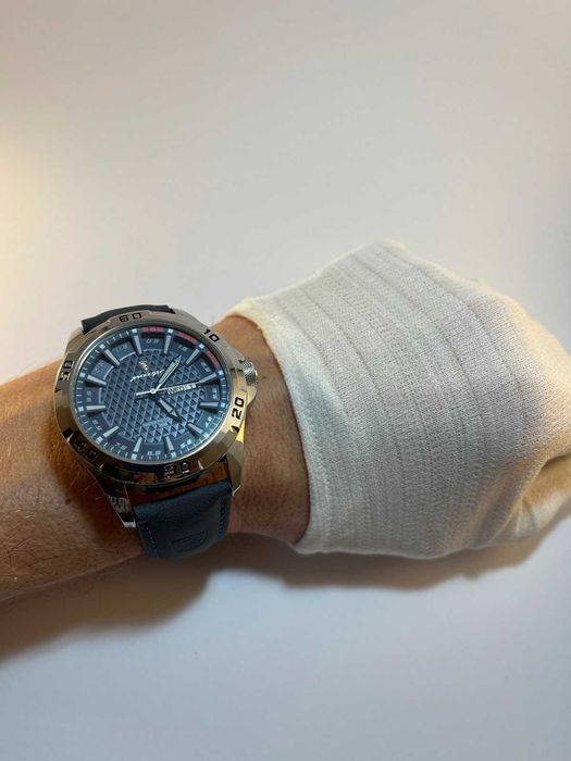 Часовник Poedagar Silver Blue