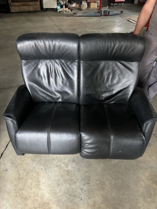 Canapea piele electrica