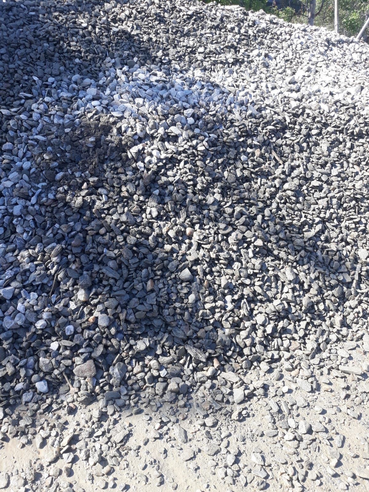 Piatra sparta balastru sort nisip