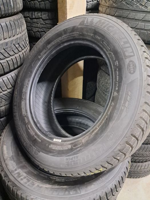 Anvelope second iarna 235 65 R17 Michelin