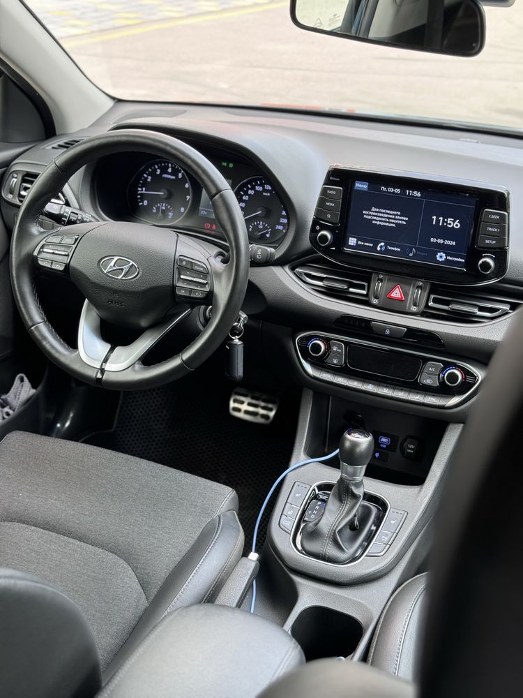 Автомобиль Hyundai i30