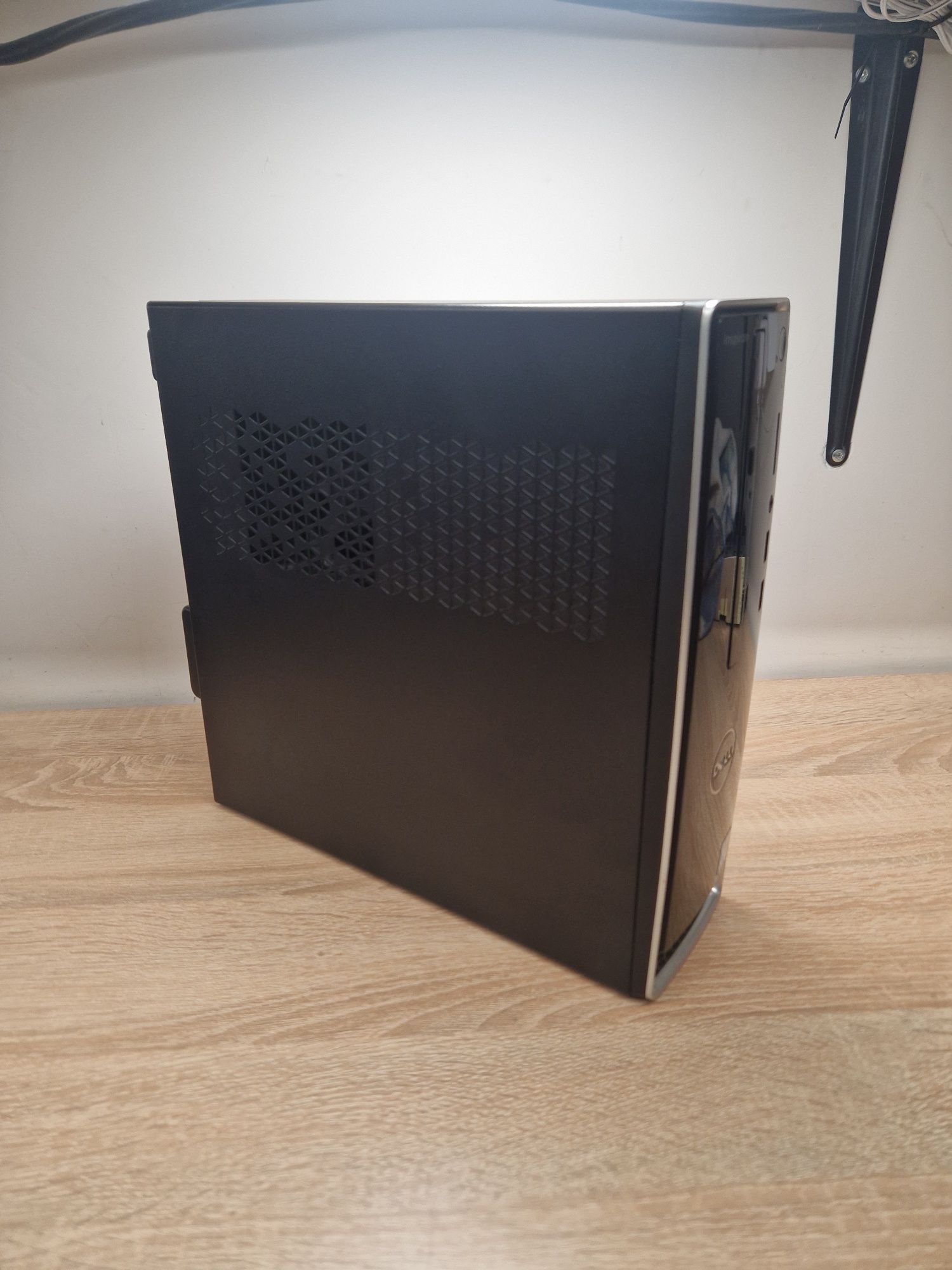 Dell Inspirion 3268