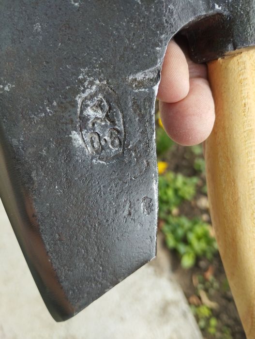 Брадвичка брадва