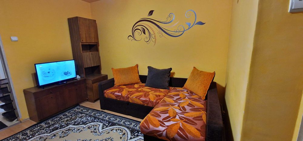 Dau în chirie apartament cu una camera - 7 noiembrie