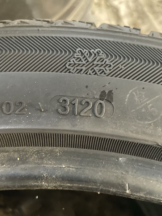 255 45 19 Зимни Гуми дот 31/20 г.