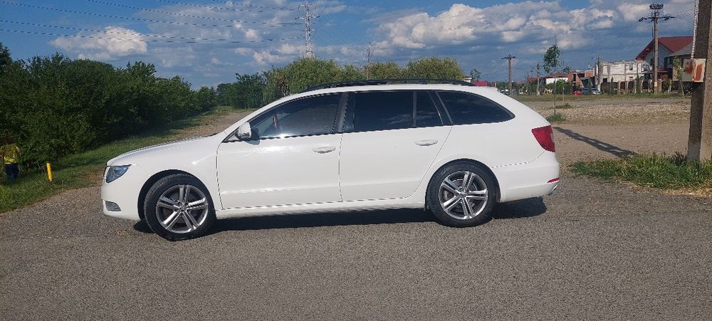 Vând Skoda Superb combi 2