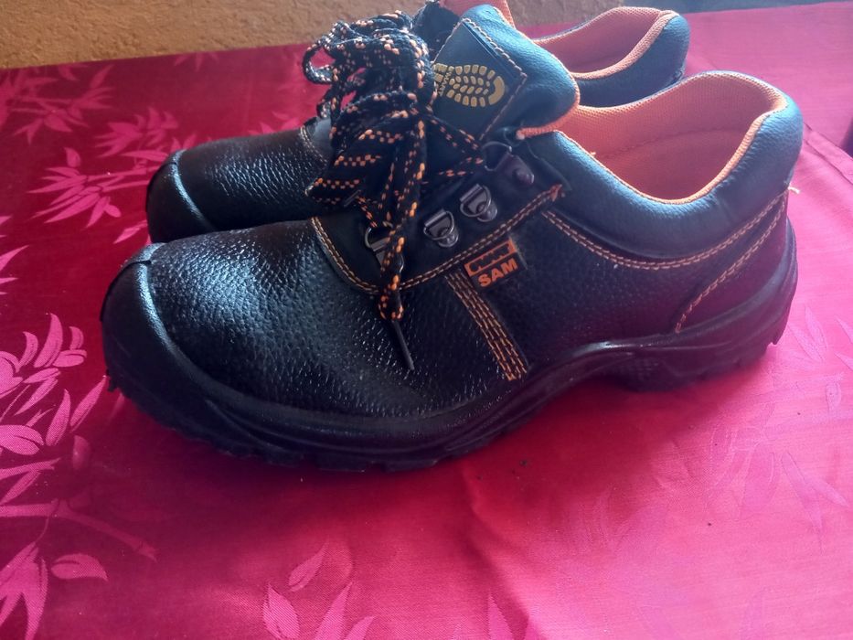 Pantof de protectie clasic cu sireturi. Smart Sam. Mărimea 42