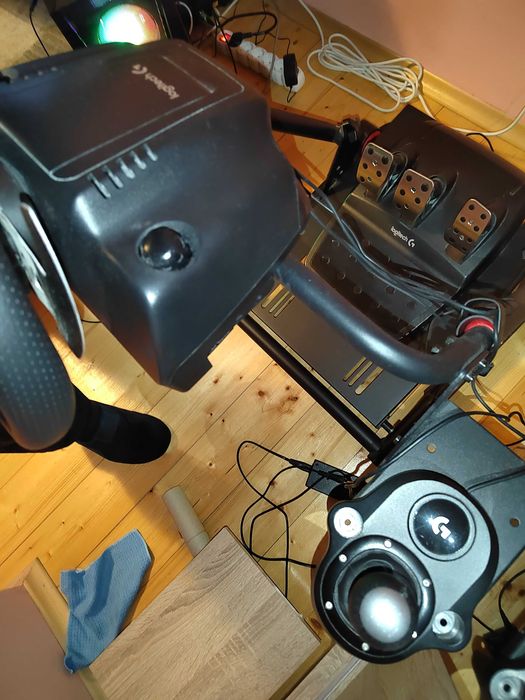 Logitech G29 Driving Force Racing Wheel Волан за PC PS 3 PS 4 PS 5