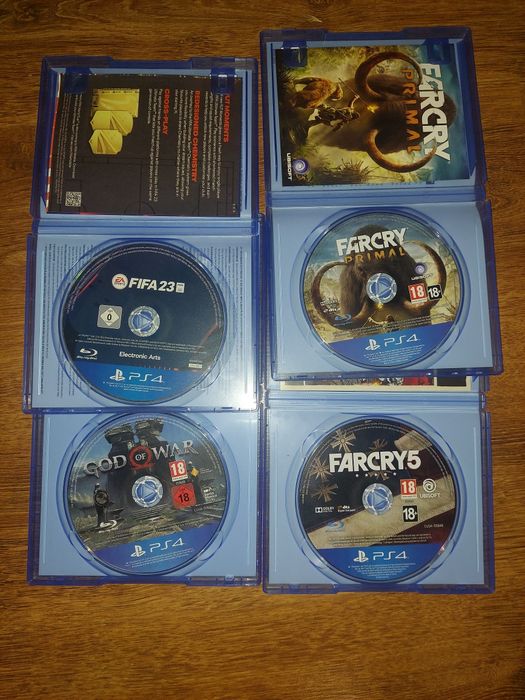 Vând 4 jocuri pentru ps4