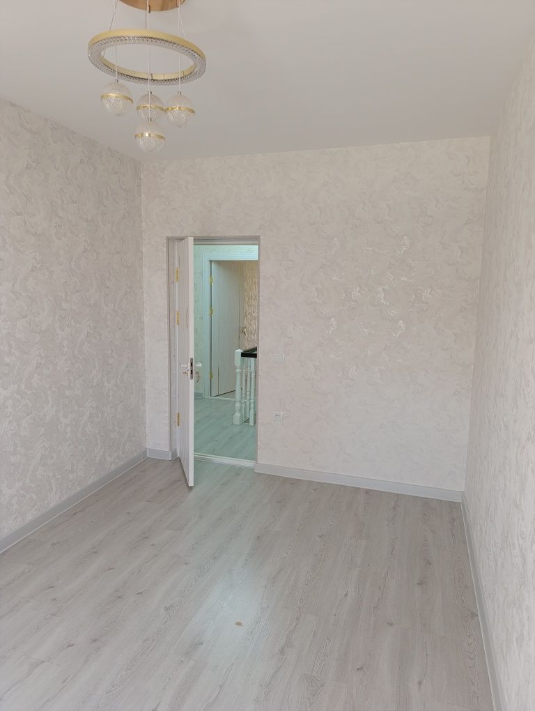 Коттедж. Уй сотилади 180 м²