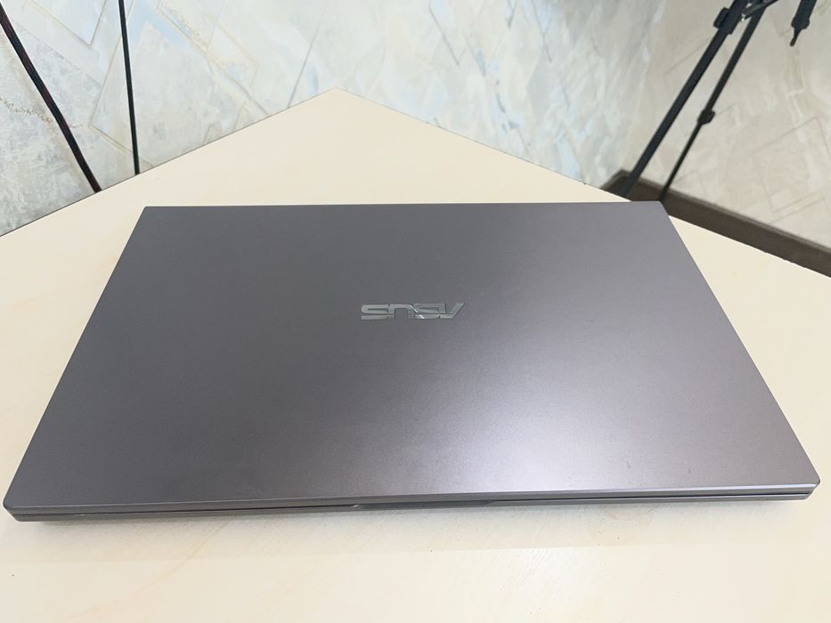 Продается ноутбук Asus Laptop, Intel Core i3 в хорошем состоянии.