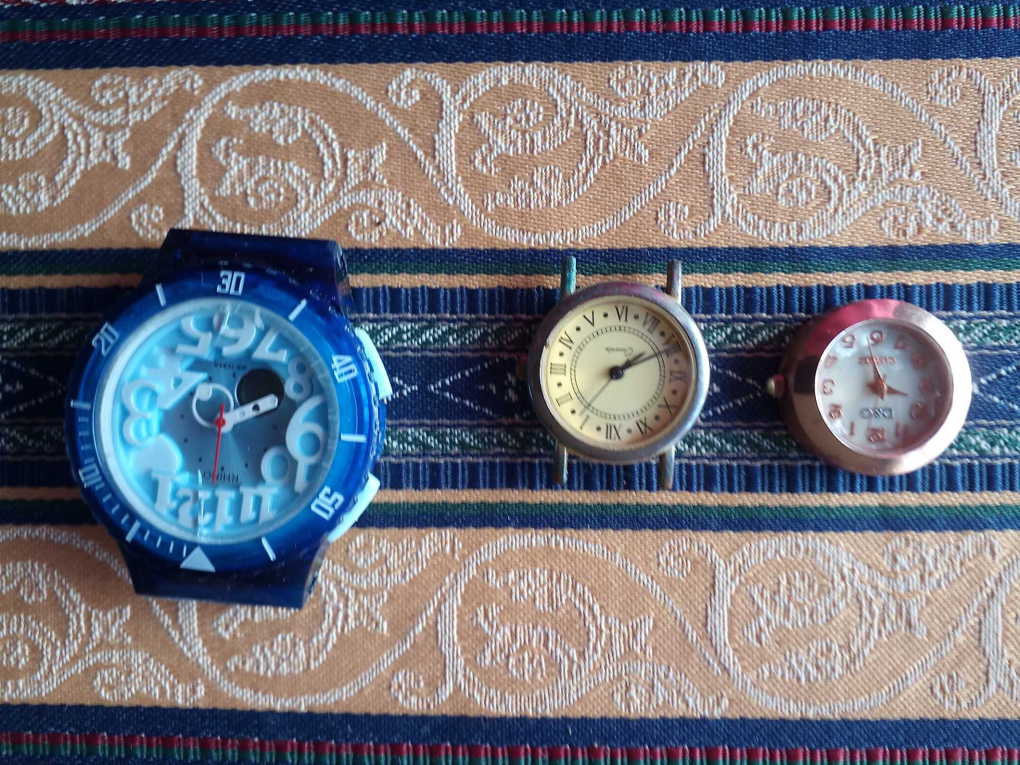 3 стари дамски часовника