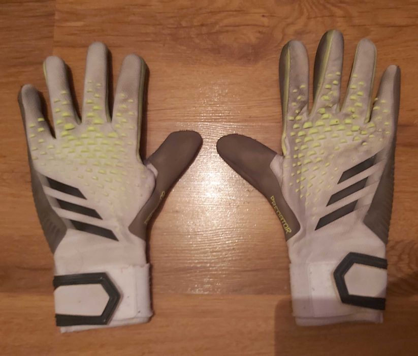 Вратарски ръкавици Goalkeeper gloves adidas Predator League