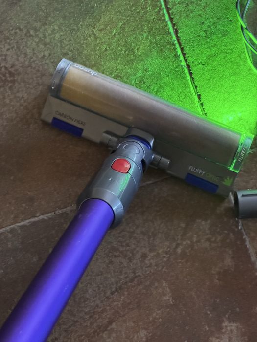 Aspirator vertical Dyson V11 Advanced 545 W laser