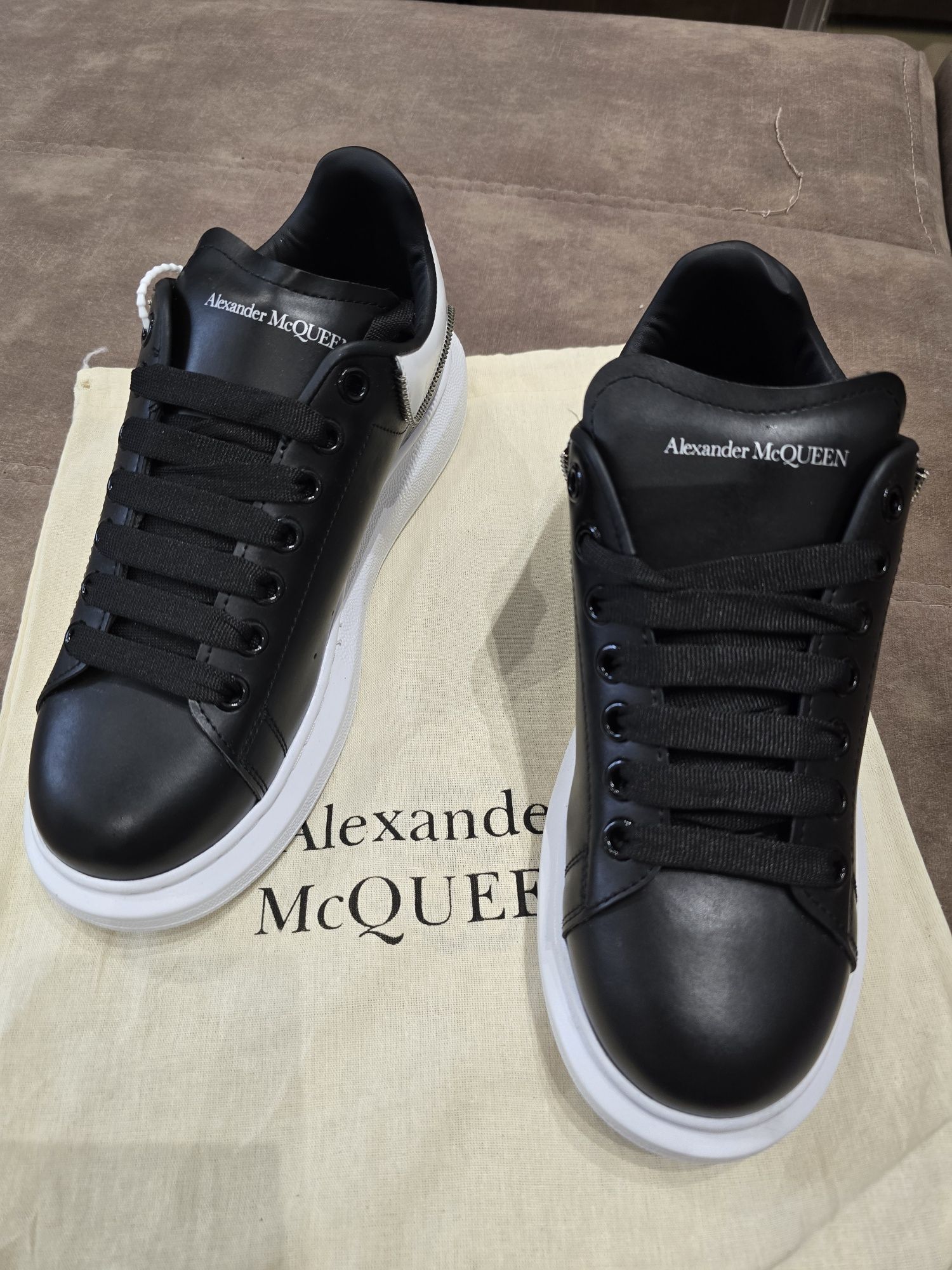 Pantofi Alexander McQueen calitate premium