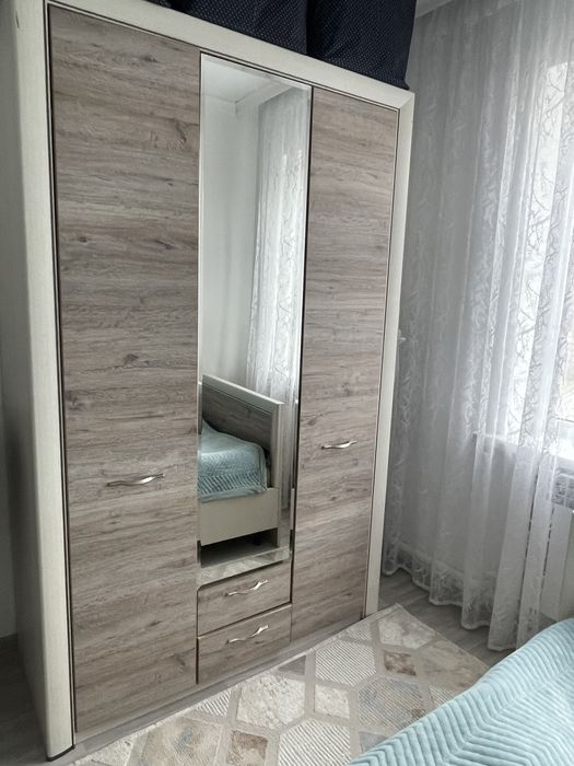 Продам спальный гарнитур