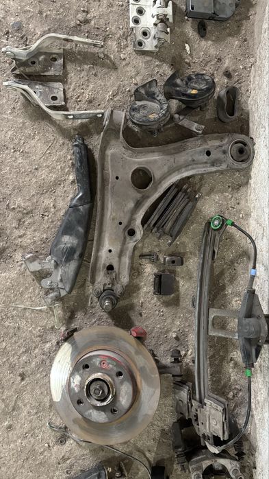 Запчасти фольцваген гольф 3