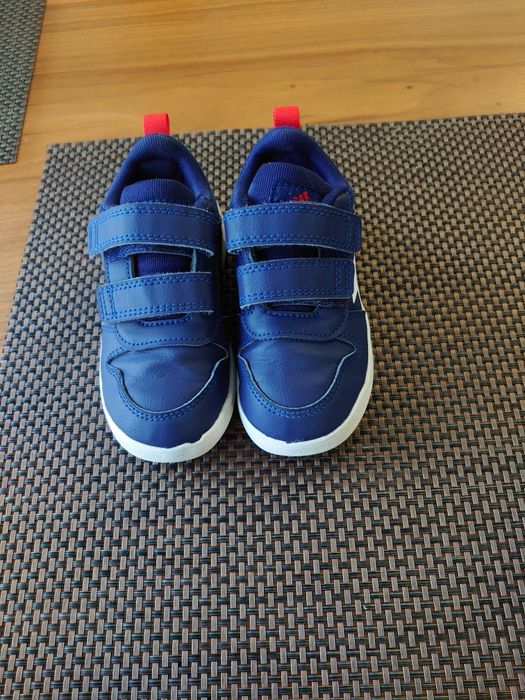 Маратонки adidas