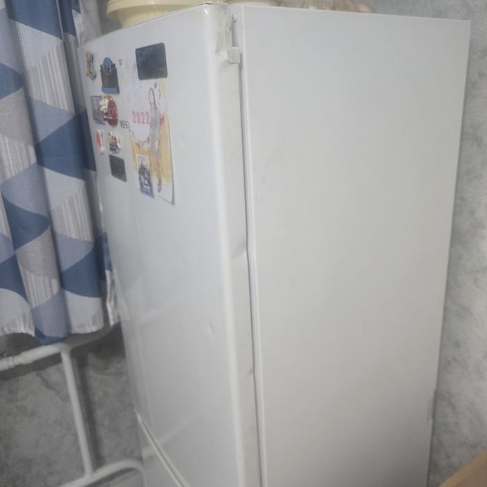 Холодильник  Vestel