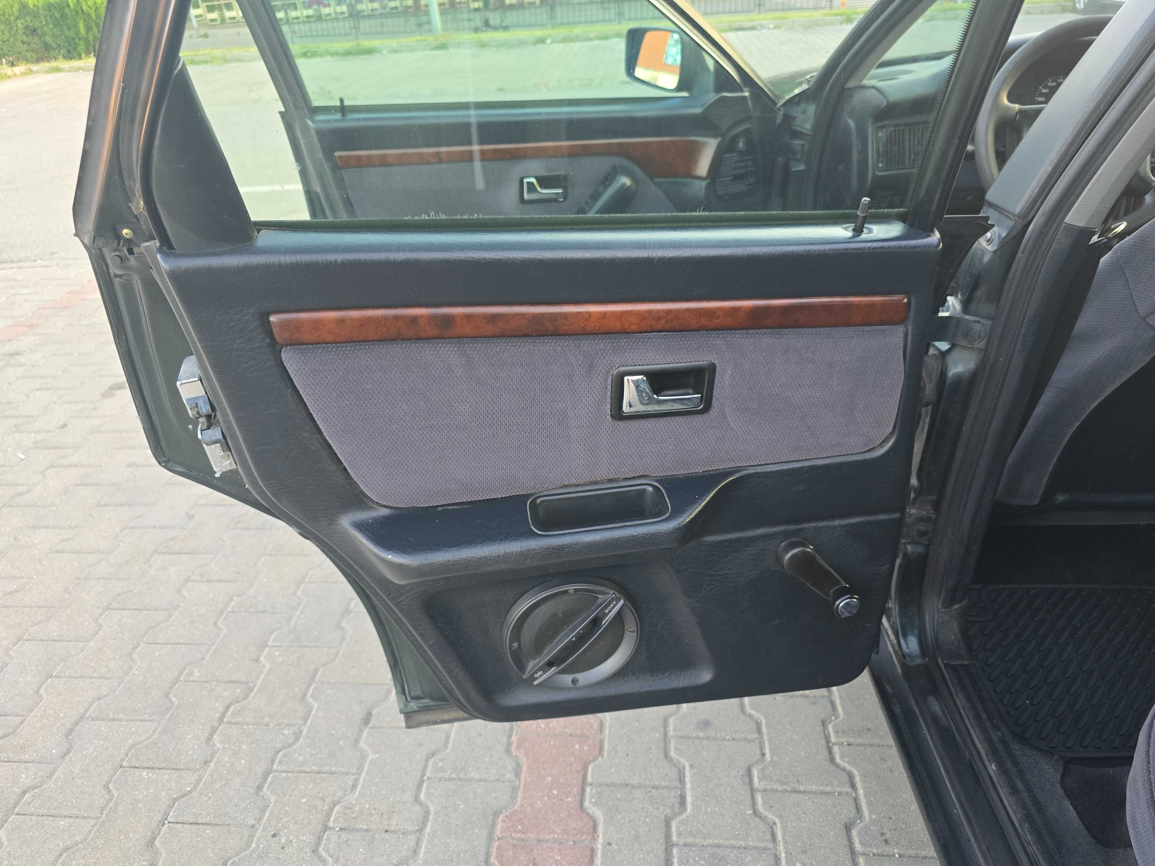Audi 80 Avant 1.6 - Газ/бензин 101 к.с