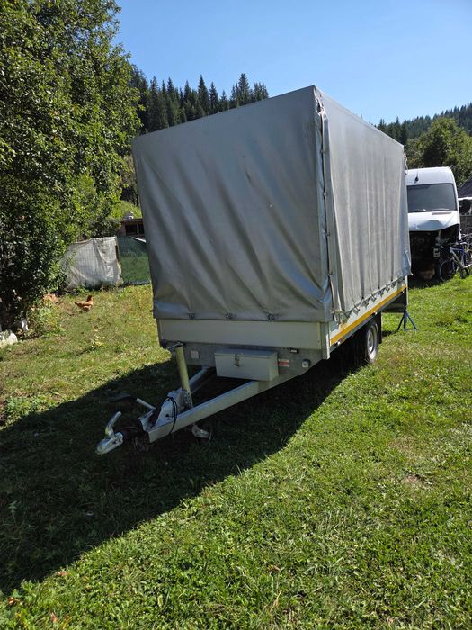 Remorcă auto 1300kg masă totală 300cm lungime,160cm lățime,180cm